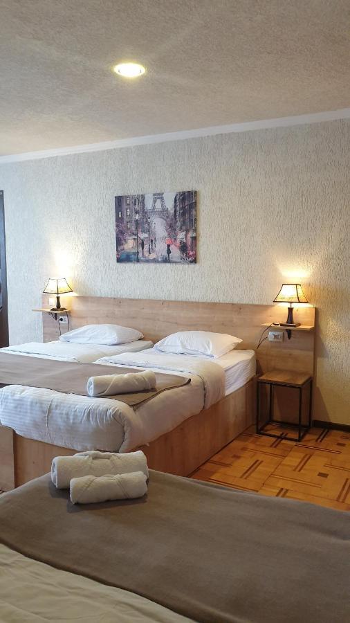 Lea Guest House Tbilisi Esterno foto