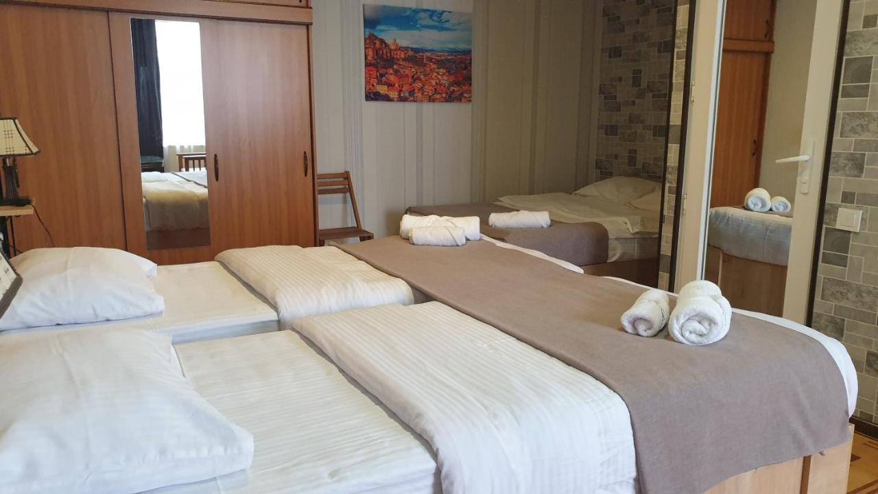 Lea Guest House Tbilisi Esterno foto