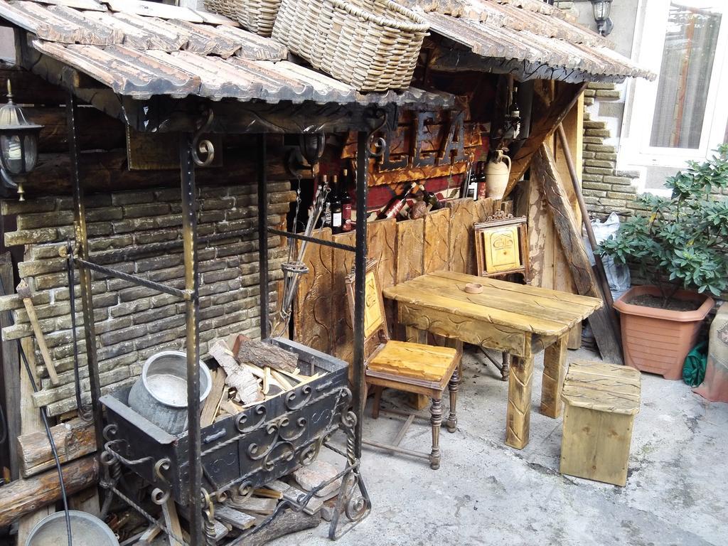 Lea Guest House Tbilisi Esterno foto