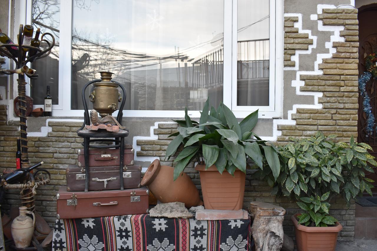 Lea Guest House Tbilisi Esterno foto